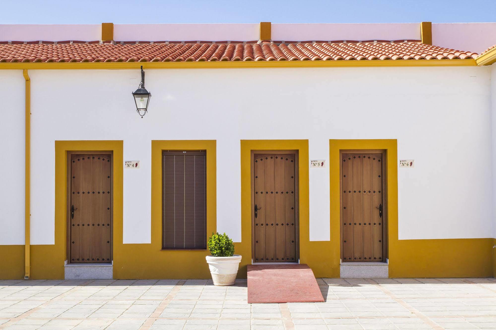 Hotel Bodega El Moral Ribera del Fresno 외부 사진
